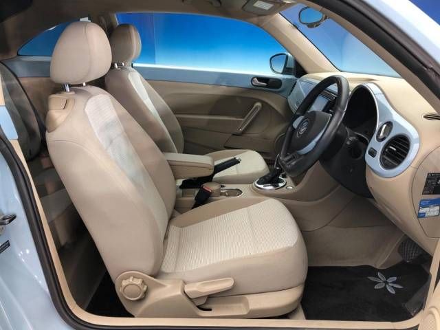 VolksWagen THE BEETLE 2015-02 16400-9