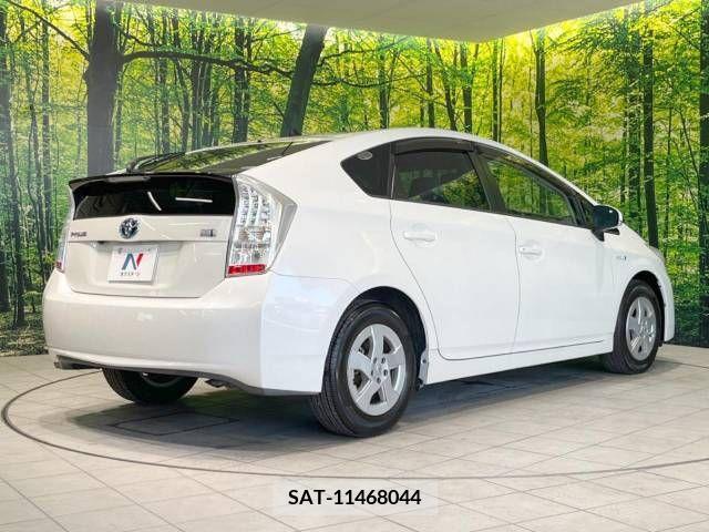 Toyota PRIUS 2011-01 322112-17