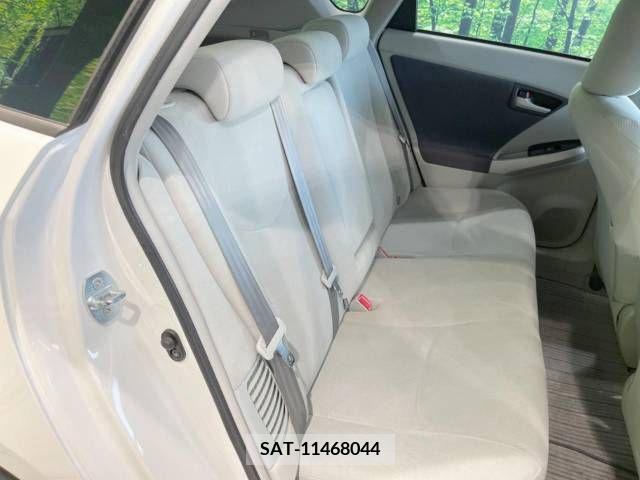 Toyota PRIUS 2011-01 322112-9