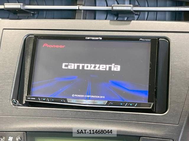 Toyota PRIUS 2011-01 322112-2