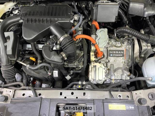 Nissan AURA 2022-02 209117-18