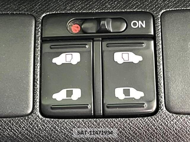 Honda e 2010-06 248399-2