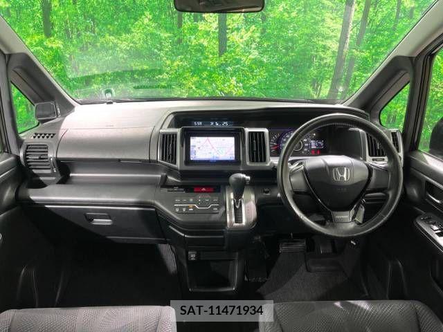 Honda e 2010-06 248399-1