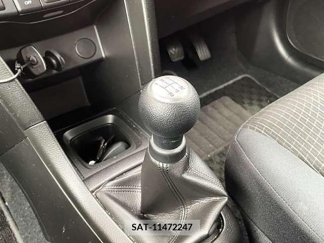 Suzuki SWIFT 2016-05 369032-6