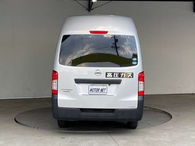 Nissan NV350 Caravan 2014-09 187563-11