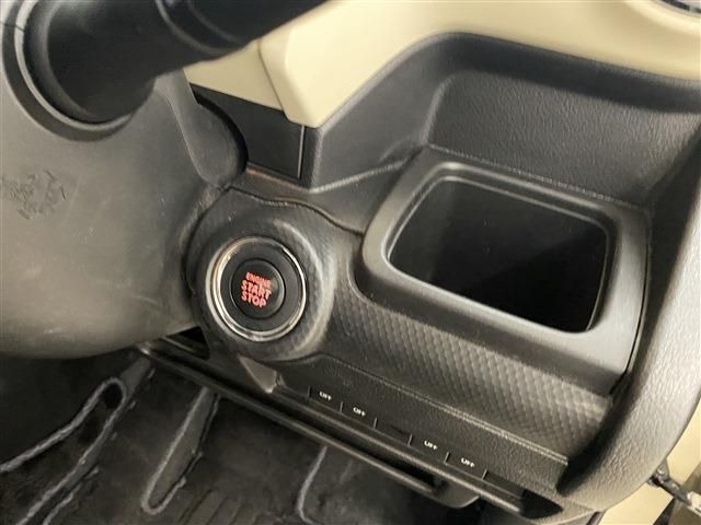 Suzuki X BEE 2018-06 14698-19