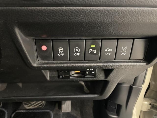 Suzuki X BEE 2018-06 14698-21