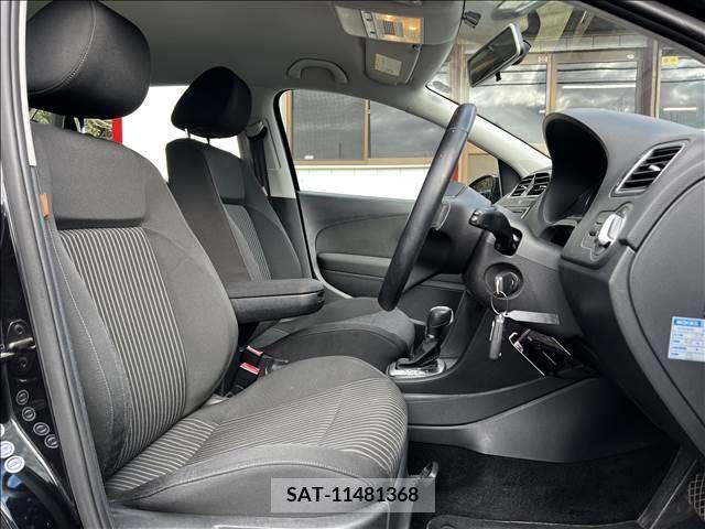 VolksWagen POLO 2011-06 218261-8