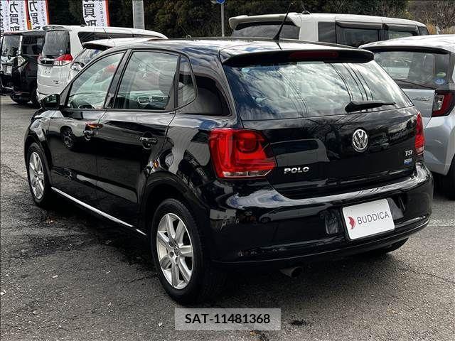 VolksWagen POLO 2011-06 218261-7