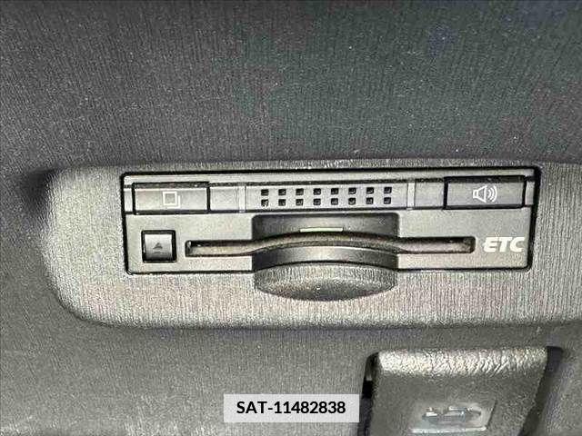 Toyota PRIUS 2013-11 366605-6
