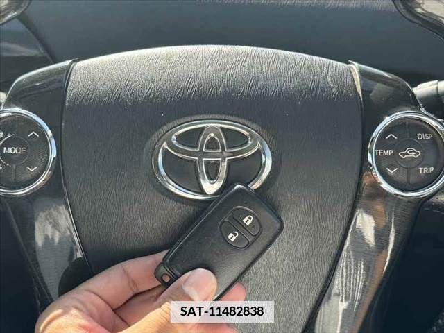 Toyota PRIUS 2013-11 366605-21
