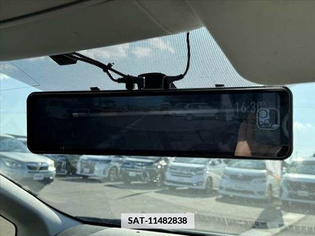 Toyota PRIUS 2013-11 366605-5