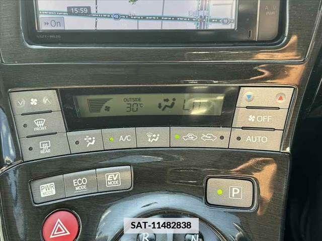 Toyota PRIUS 2013-11 366605-28