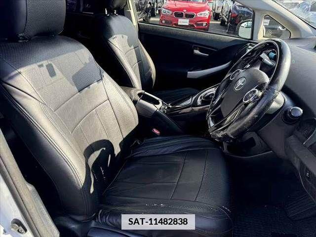 Toyota PRIUS 2013-11 366605-15