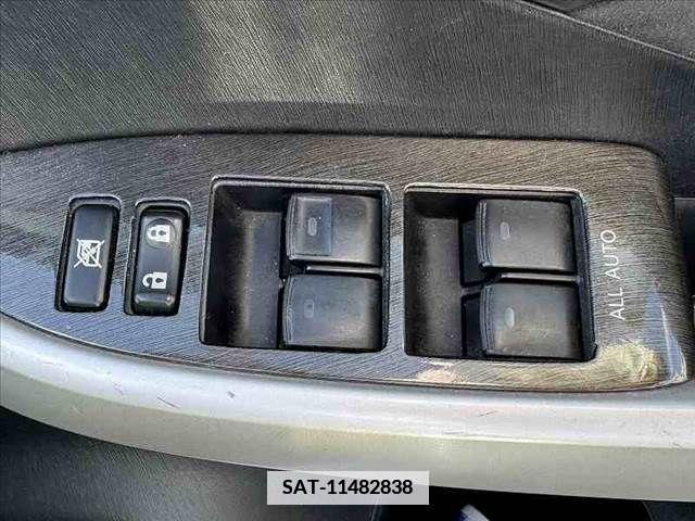 Toyota PRIUS 2013-11 366605-27