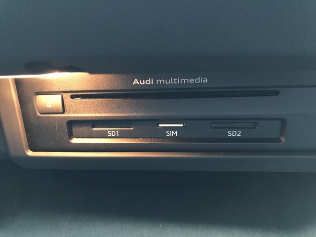 Audi A4 2017-07 181103-21