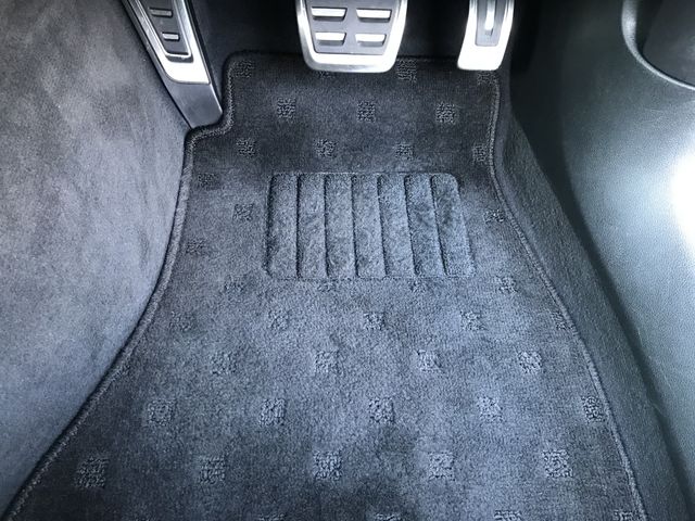 Audi A4 2017-07 181103-23