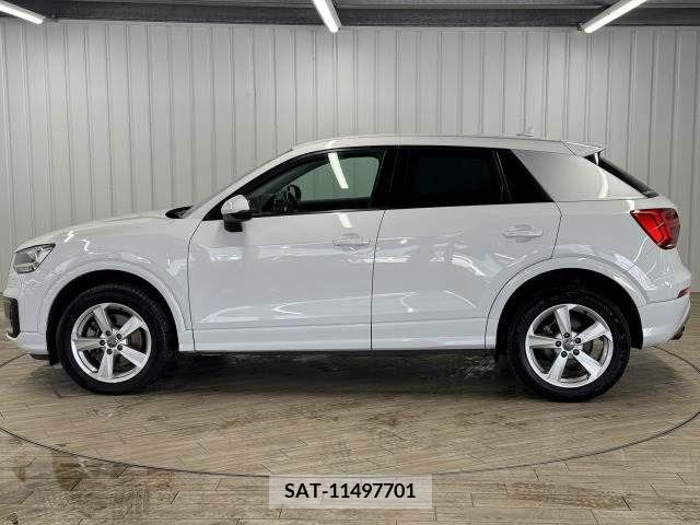 Audi Q2 2017-08 376769-13