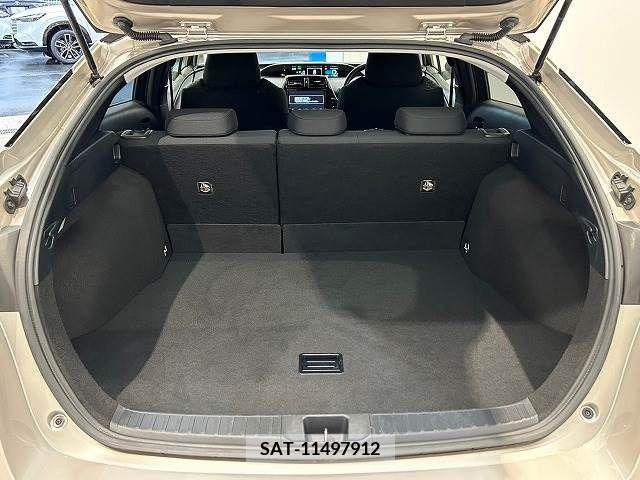 Toyota PRIUS 2018-08 246730-10