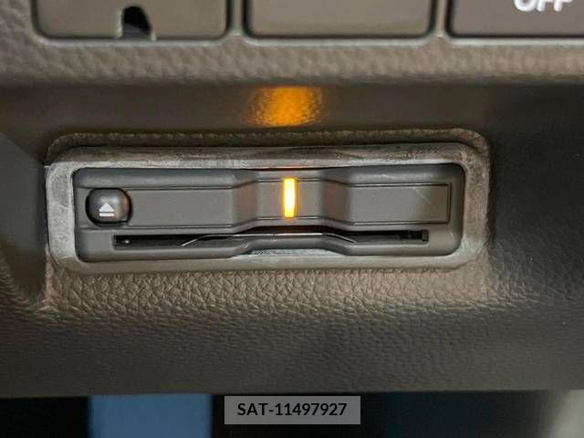 Honda e 2023-05 351236-5