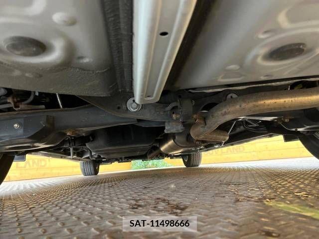 Toyota VELLFIRE 2016-11 375464-18