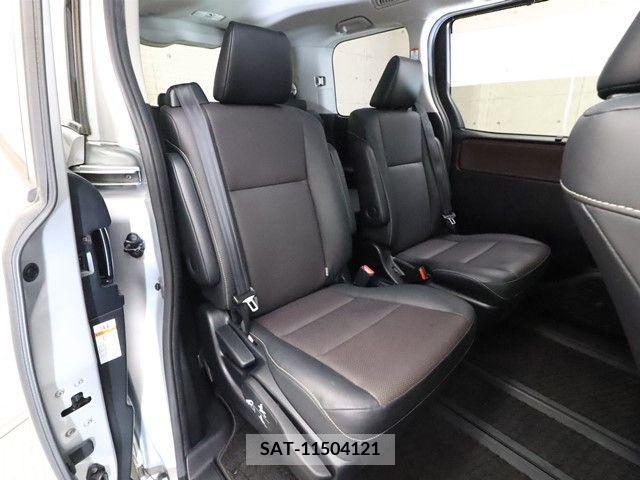 Toyota ESQUIRE 2014-12 321453-4