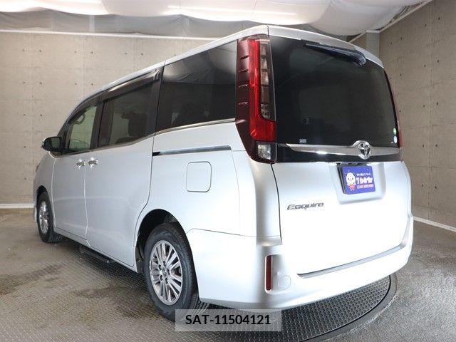 Toyota ESQUIRE 2014-12 321453-24