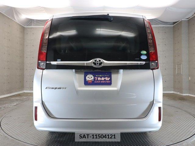 Toyota ESQUIRE 2014-12 321453-23