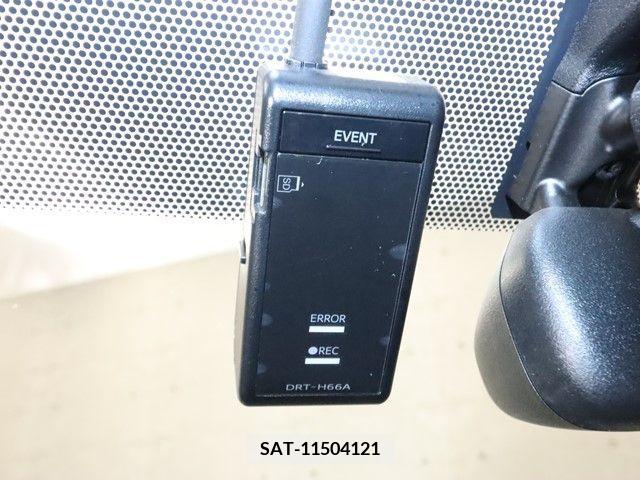 Toyota ESQUIRE 2014-12 321453-18