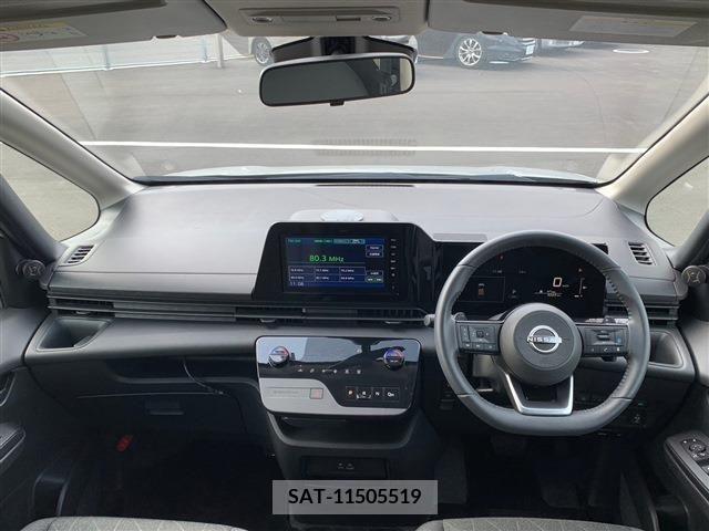 Nissan SERENA 2023-03 209065-1