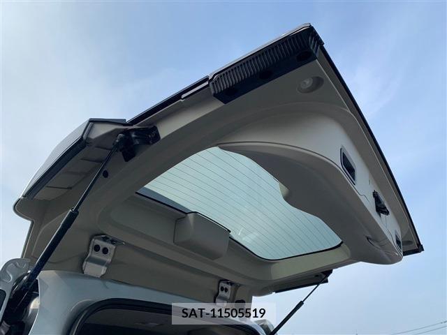 Nissan SERENA 2023-03 209065-24