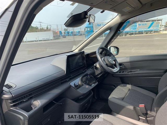 Nissan SERENA 2023-03 209065-23