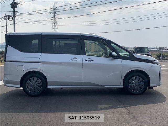 Nissan SERENA 2023-03 209065-12