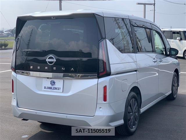 Nissan SERENA 2023-03 209065-11