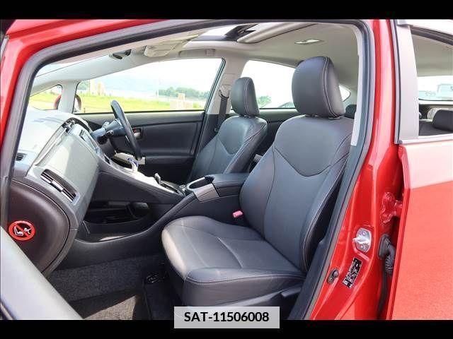 Toyota PRIUS 2013-07 366679-17