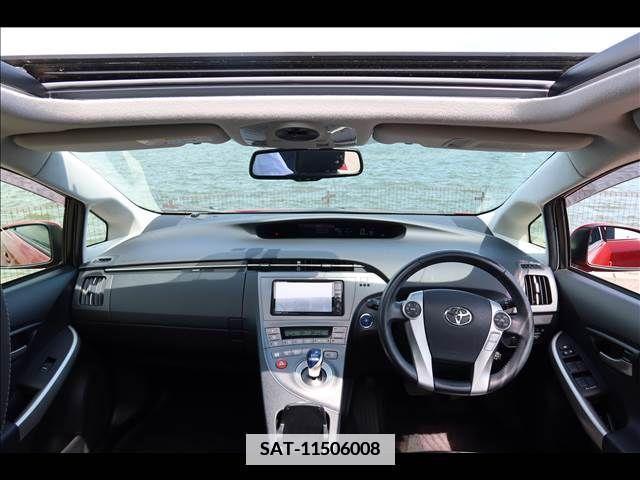 Toyota PRIUS 2013-07 366679-8