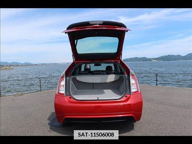 Toyota PRIUS 2013-07 366679-22