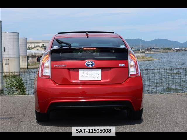 Toyota PRIUS 2013-07 366679-4