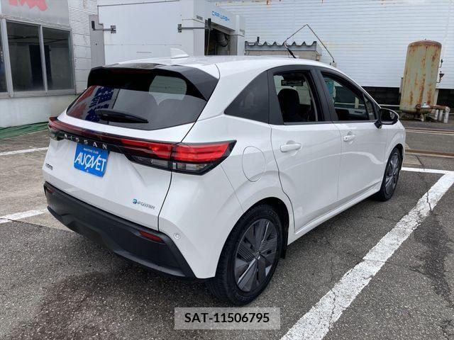 Nissan NOTE 2022-06 379508-1