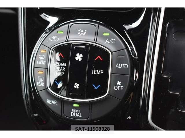 Toyota NOAH 2019-11 374470-9