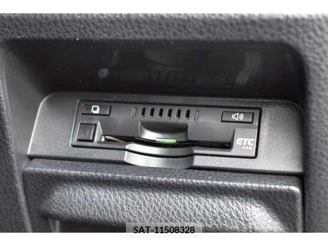 Toyota NOAH 2019-11 374470-8