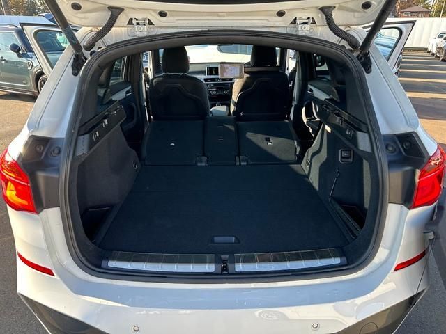 Bmw X1 2017-10 182348-12