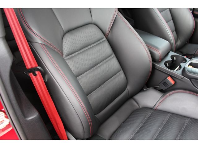 Porsche MACAN 2020-08 6406-11