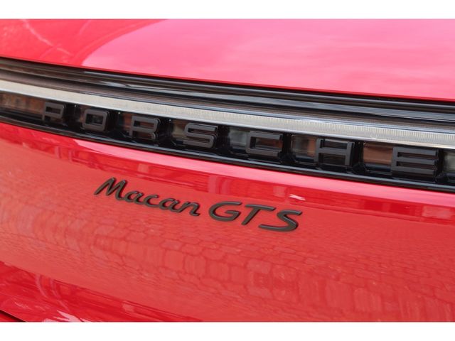 Porsche MACAN 2020-08 6406-22