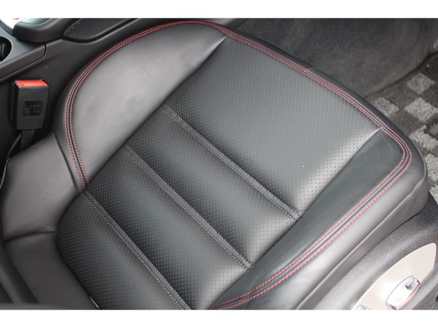 Porsche MACAN 2020-08 6406-12