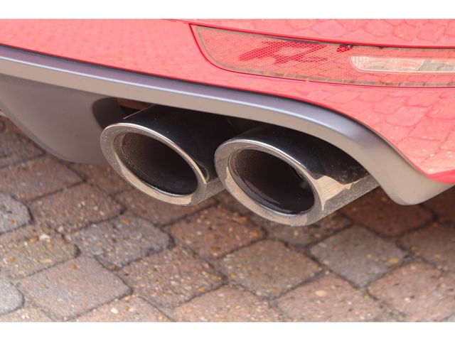 Porsche MACAN 2020-08 6406-24