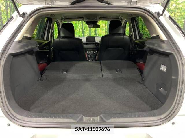 Mazda CX-3 2015-02 350703-10