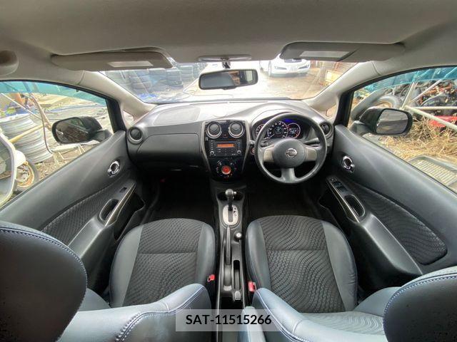 Nissan NOTE 2013-01 255584-2