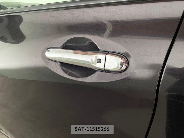 Nissan NOTE 2013-01 255584-18