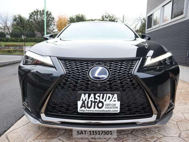 Lexus UX 2020-05 205941-1
